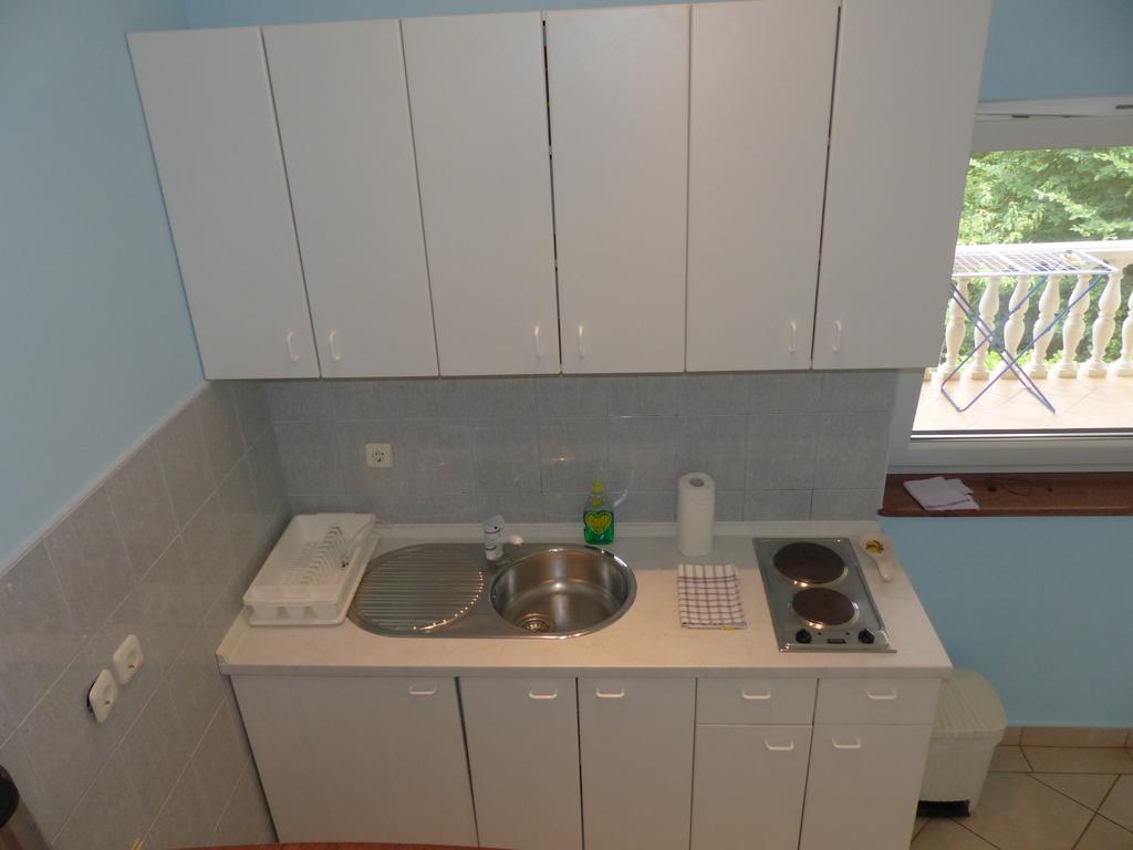 Apartments Viktorija Omišalj المظهر الخارجي الصورة